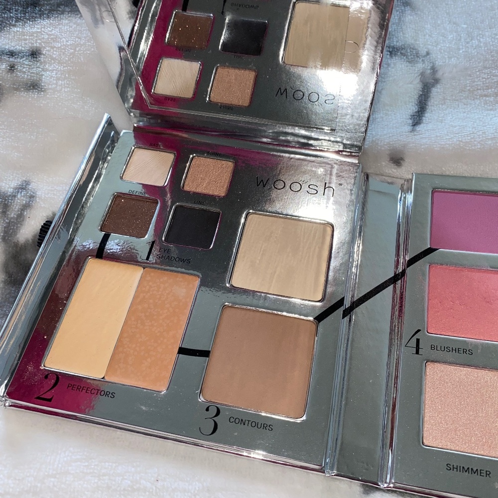 Woosh Beauty The Fold Out Face Palette